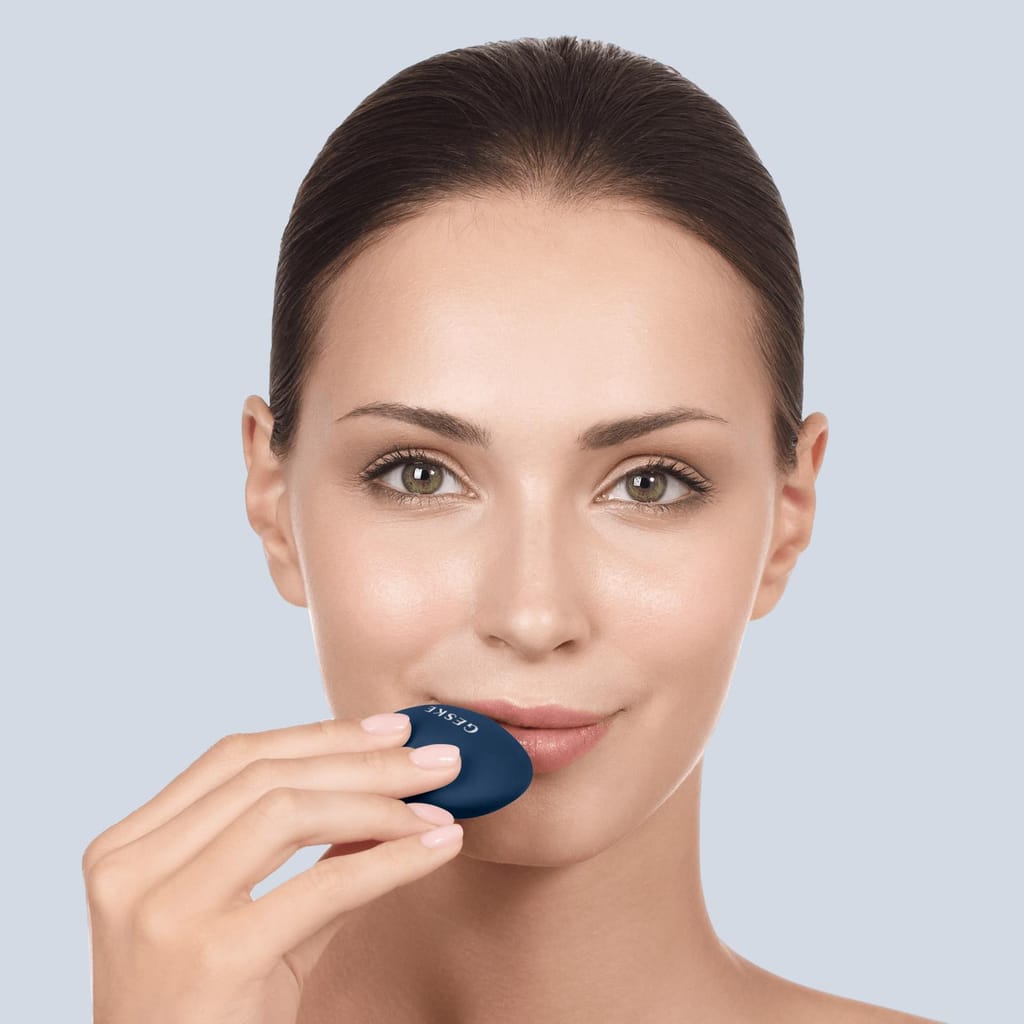 Фото товару: Пристрій для збільшення обʼєму губ GESKE Lip Volumizer&Booster 4в1 Small midnight № 3
