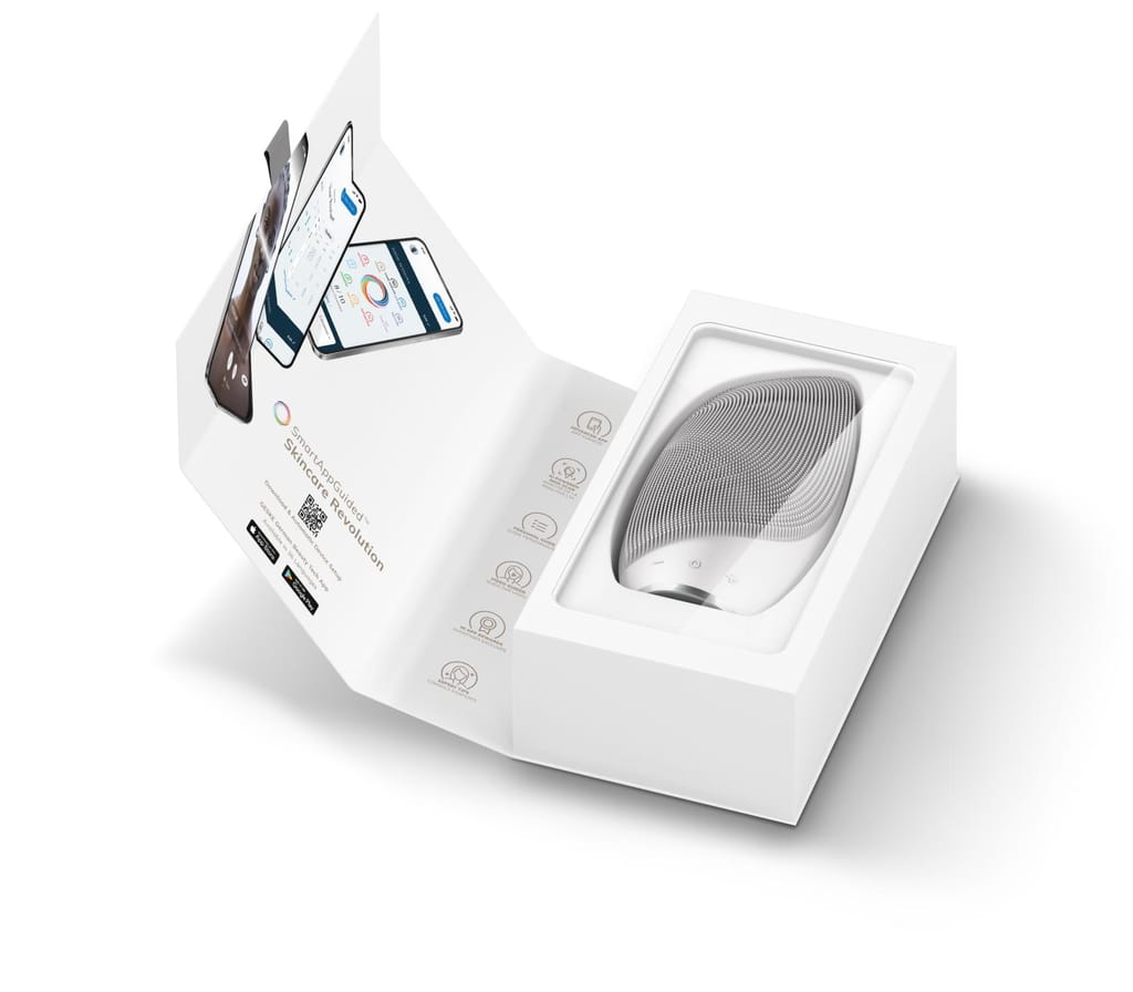 Фото товару: Електронна звукова термо щітка для обличчя GESKE Sonic Thermo Facial Brush 6в1 white № 8
