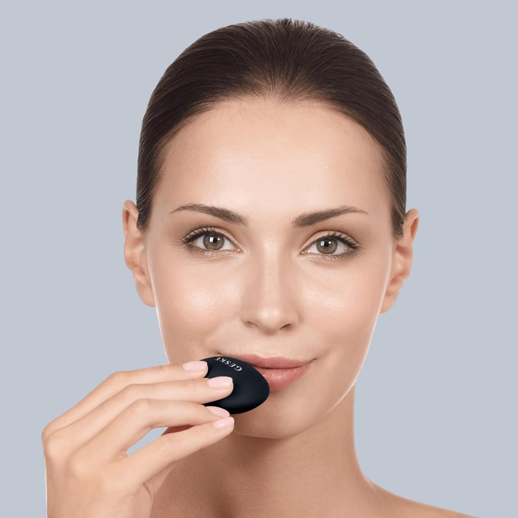 Фото товару: Пристрій для збільшення обʼєму губ GESKE Lip Volumizer&Booster 4в1 Small black № 3