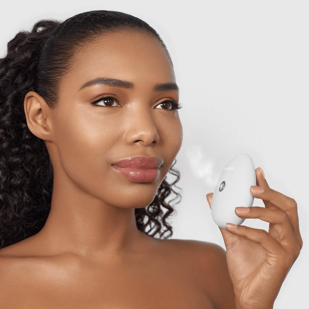 Фото товару: Електронний освіжувач для зволоження обличчя GESKE Facial Hydration Refresher 4в1 white № 3