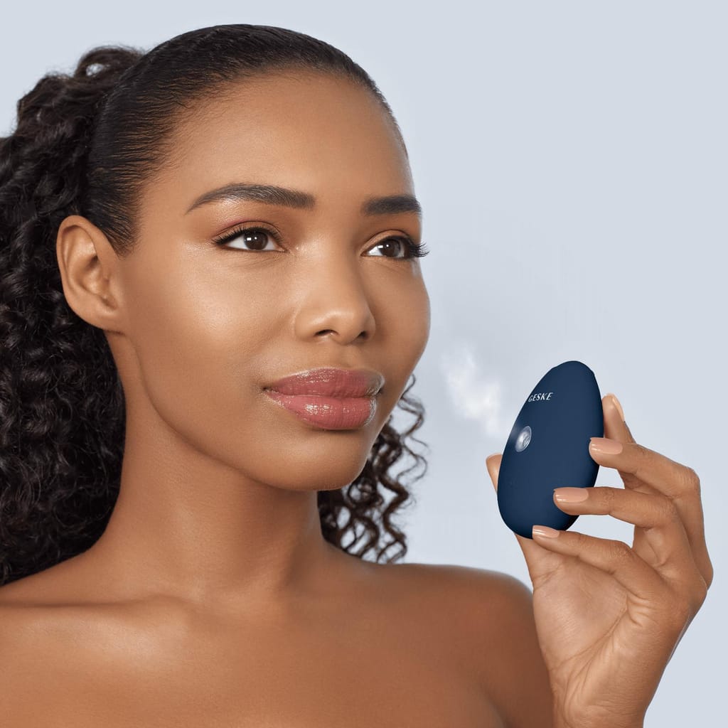 Фото товару: Електронний освіжувач для зволоження обличчя GESKE Facial Hydration Refresher 4в1 midnight № 3