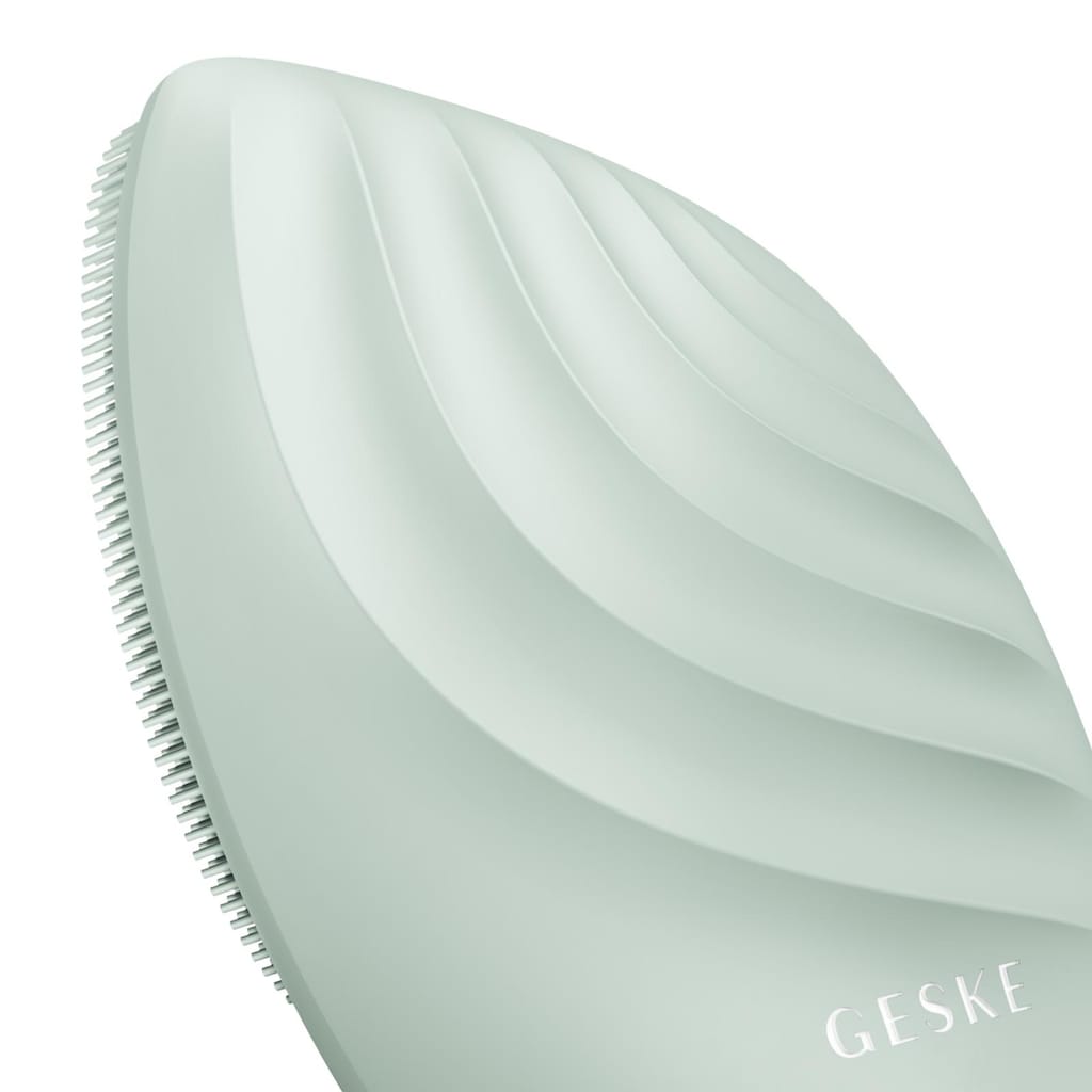 Фото товару: Електронна ультразвукова щітка для обличчя GESKE Sonic Facial Brush 5в1 green № 4