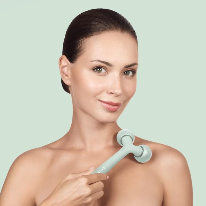Фото товару: Електронний ультразвуковий ролик для обличчя та тіла GESKE Sonic Facial&Body Roller 4в1 green № 3