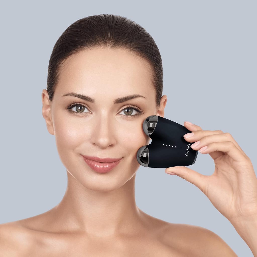 Фото товару: Мікрострумовий підтягувач обличчя GESKE MicroCurrent Face-Lifter 6в1 black № 3