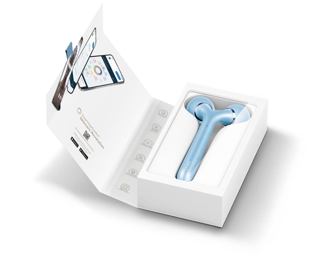 Фото товару: Електронний ультразвуковий ролик для обличчя та тіла GESKE Sonic Facial&Body Roller 4в1 aquamarine № 8