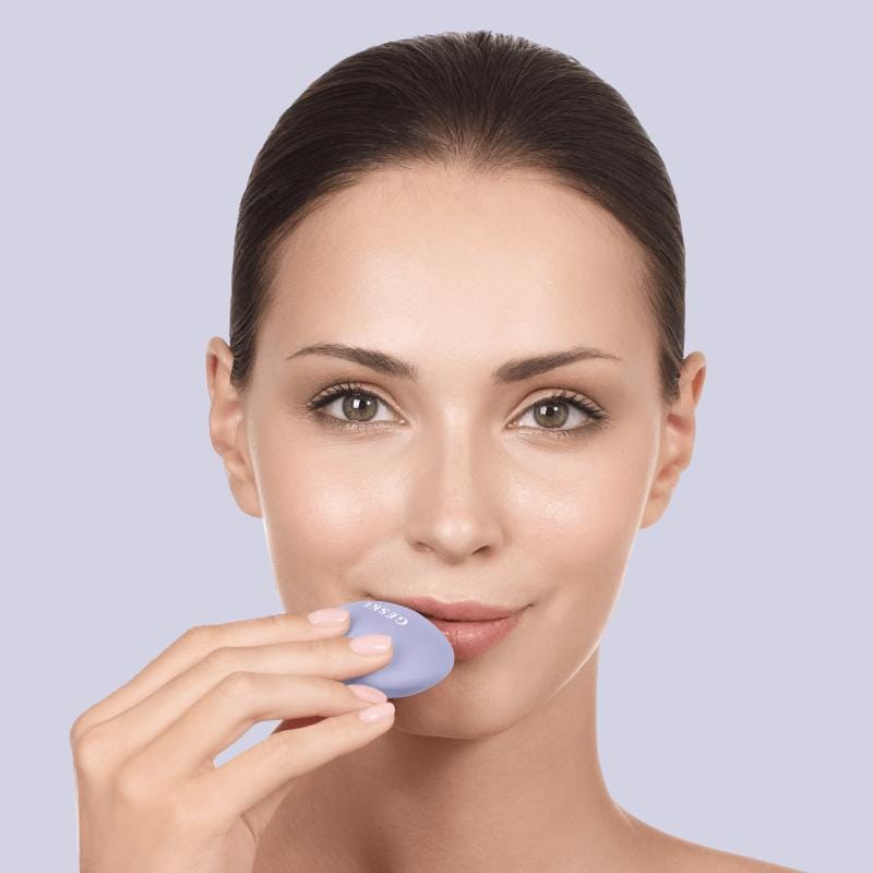 Фото товару: Пристрій для збільшення обʼєму губ GESKE Lip Volumizer&Booster 4в1 Small purple № 3