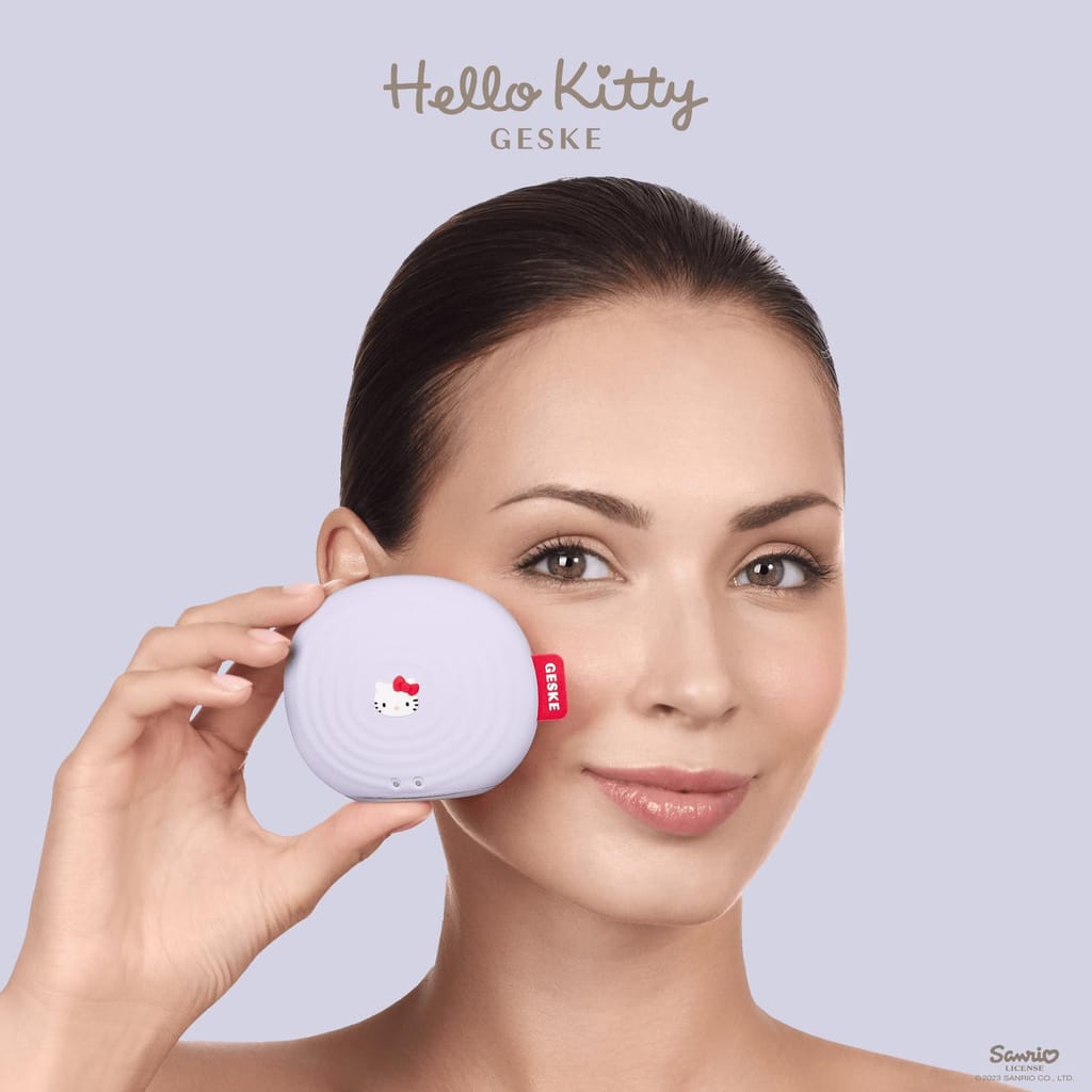 Фото товару: Електронна ультразвукова щітка для обличчя GESKE Sonic Facial Brush 4в1 by Hello Kitty purple № 3