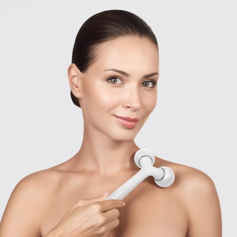 Фото товару: Електронний ультразвуковий ролик для обличчя та тіла GESKE Sonic Facial&Body Roller 4в1 white № 3