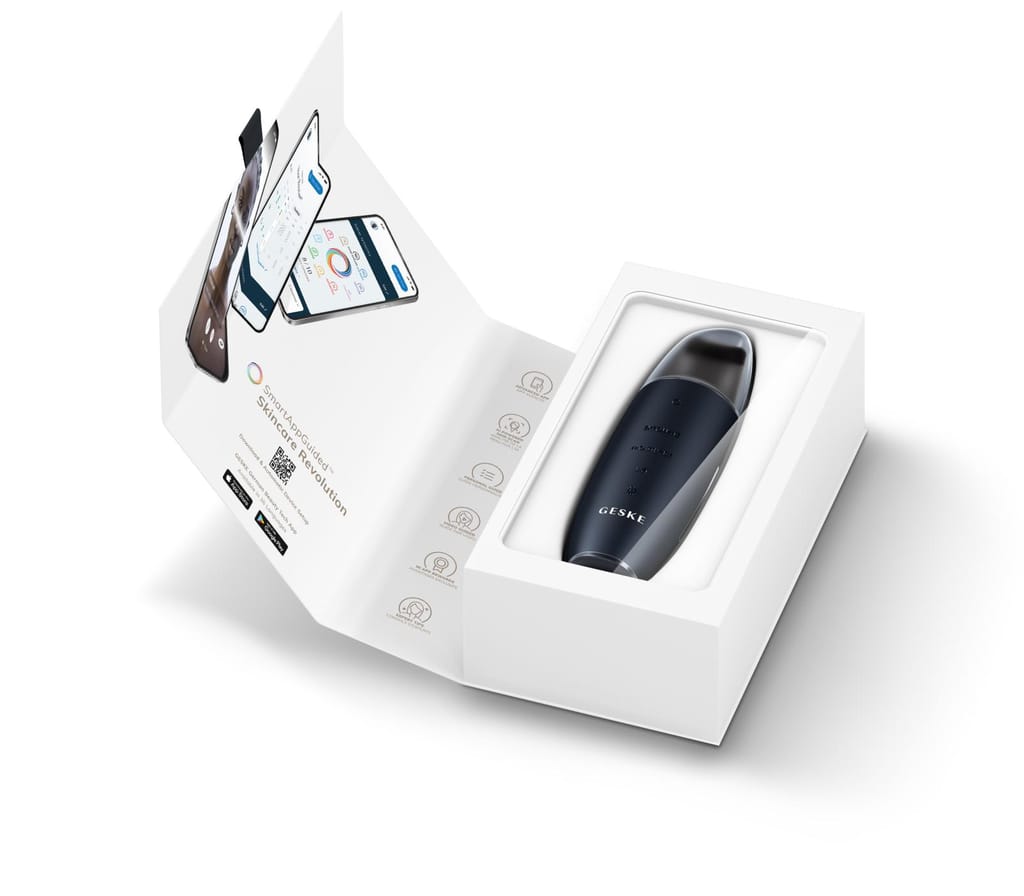 Фото товару: Мікрострумовий скрабер для шкіри та усунення чорних точок GESKE MicroCurrent Skin Scrubber&Blackhead Remover 9в1 black № 8