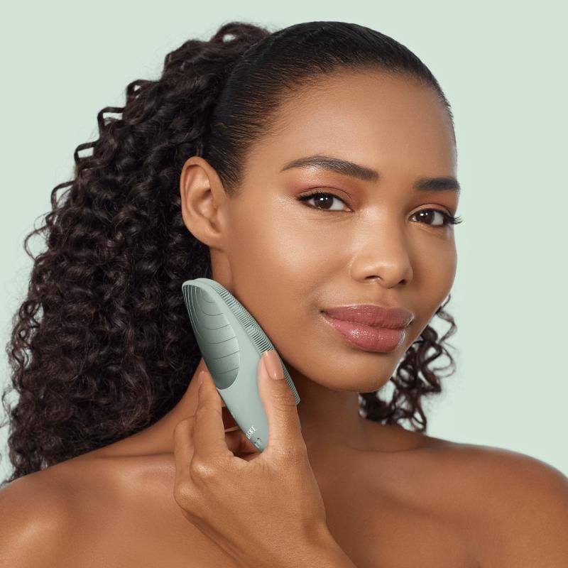 Фото товару: Електронна звукова термо щітка для обличчя GESKE Sonic Thermo Facial Brush 6в1 green № 3