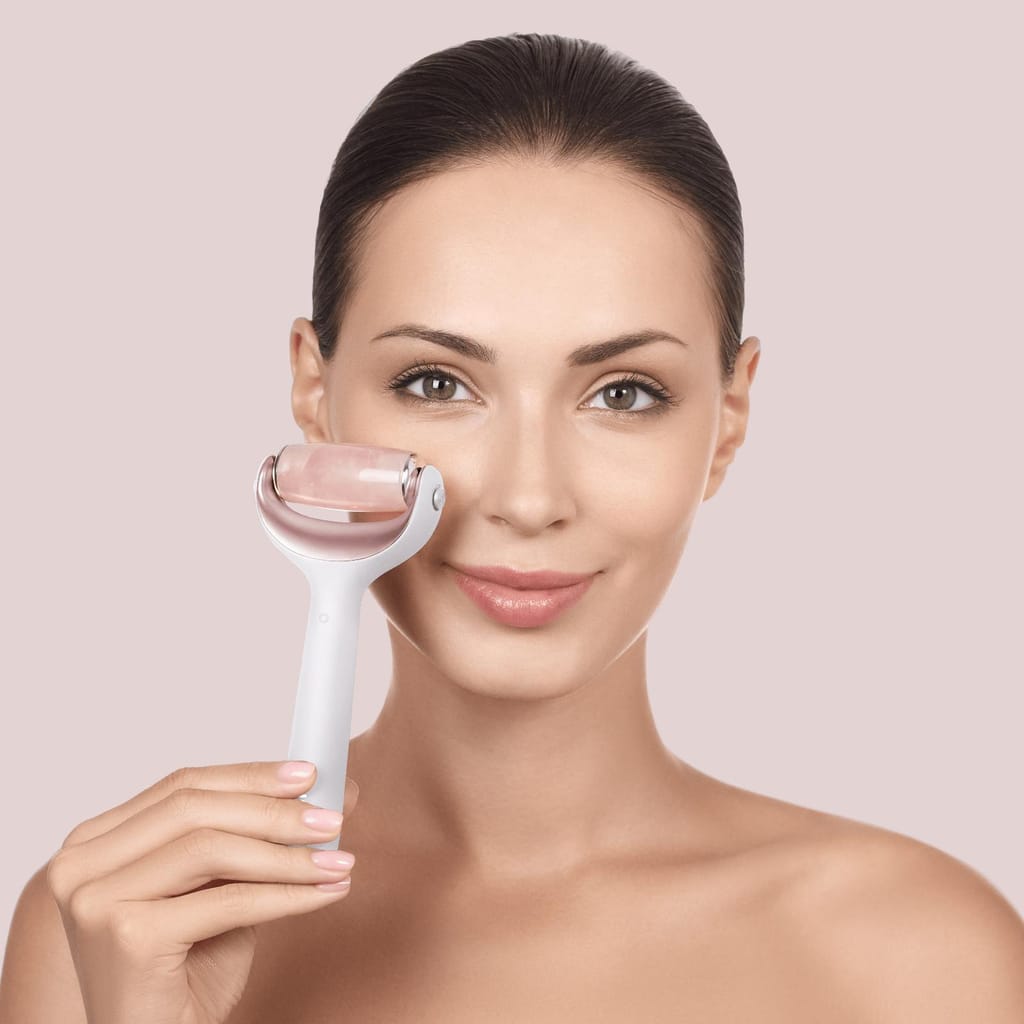 Фото товару: Ролер для голкової мезотерапії обличчя та тіла GESKE MicroNeedle Face&Body Roller 9в1 starlight № 3