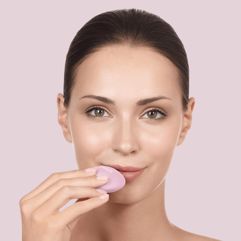 Фото товару: Пристрій для збільшення обʼєму губ GESKE Lip Volumizer&Booster 4в1 Small pink № 3
