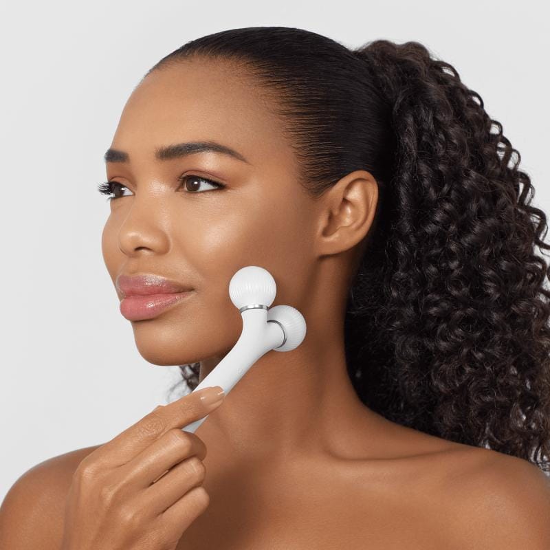 Фото товару: Електронний ультразвуковий ролик для обличчя GESKE Sonic Facial Roller 4в1 white № 3