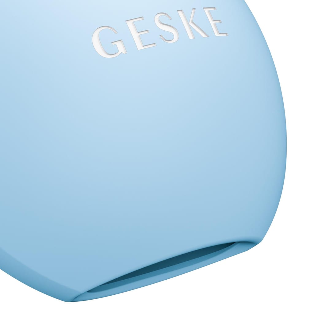 Фото товару: Пристрій для збільшення обʼєму губ GESKE Lip Volumizer&Booster 4в1 Small aquamarine № 4