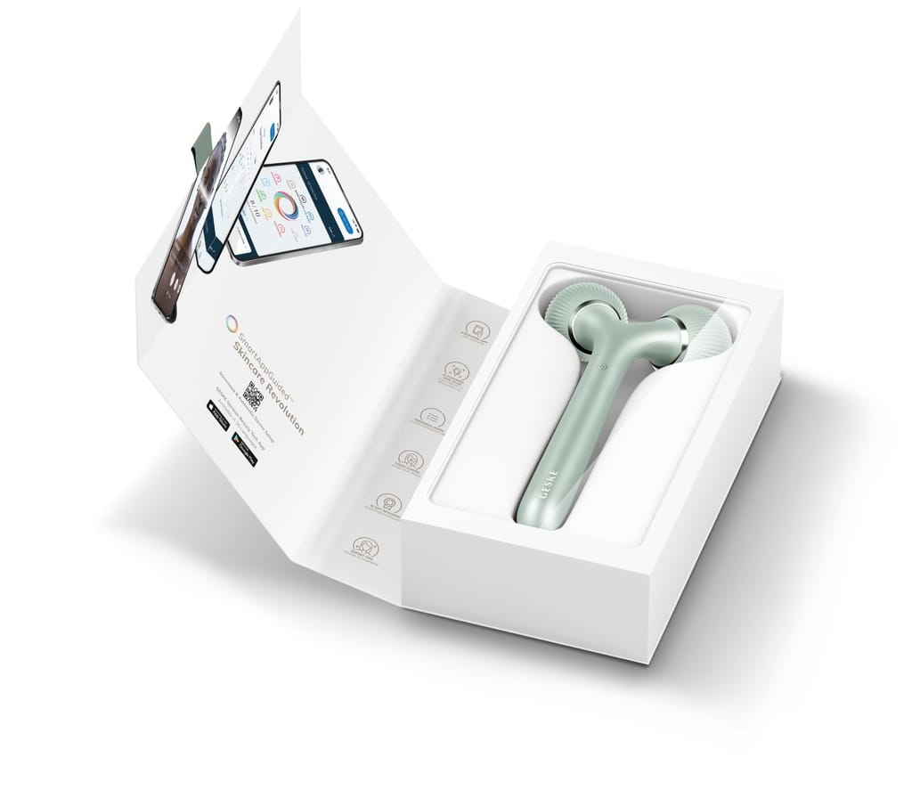 Фото товару: Електронний ультразвуковий ролик для обличчя та тіла GESKE Sonic Facial&Body Roller 4в1 green № 8