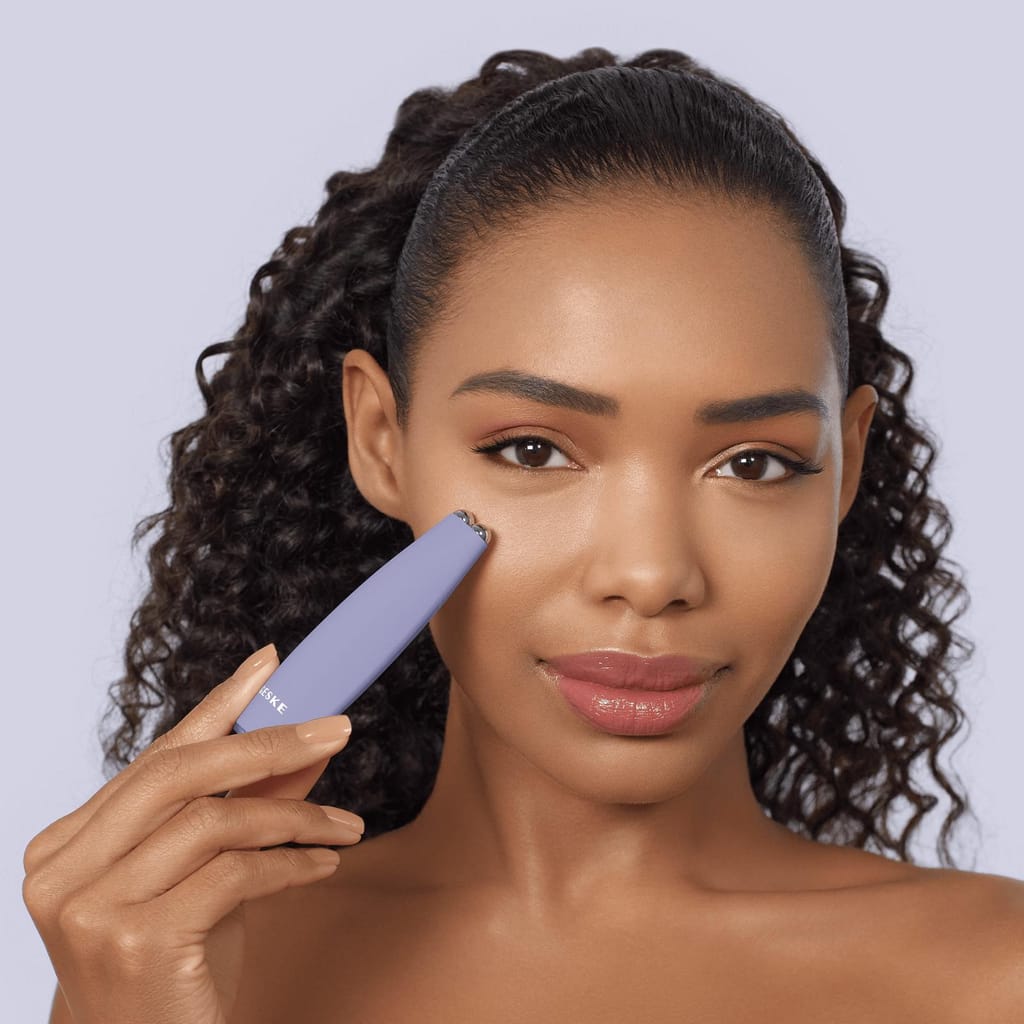 Фото товару: Мікрострумова ручка для підтяжки обличчя GESKE MicroCurrent Face-Lift Pen 6в1 purple № 3