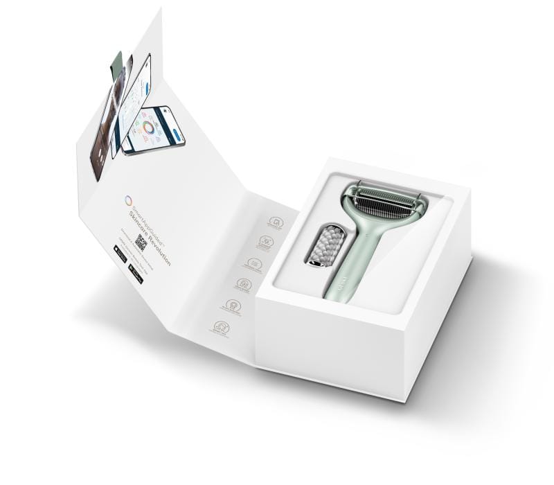 Фото товару: Електронний ролер для обличчя та тіла з мікроголками GESKE MicroNeedle Face&Body Roller 8в1 green № 8