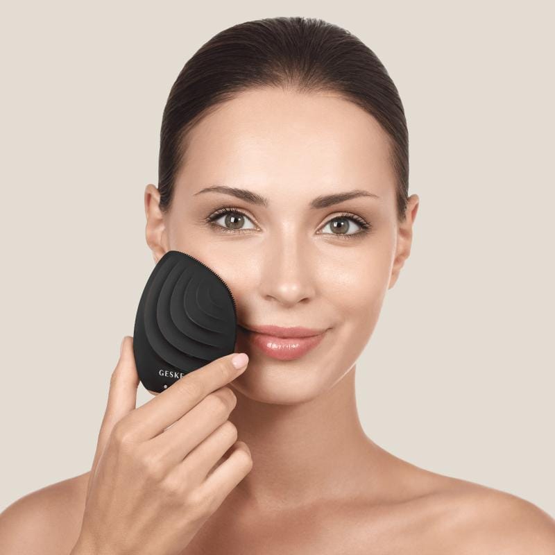Фото товару: Електронна ультразвукова щітка для обличчя GESKE Sonic Facial Brush 5в1 gray № 3