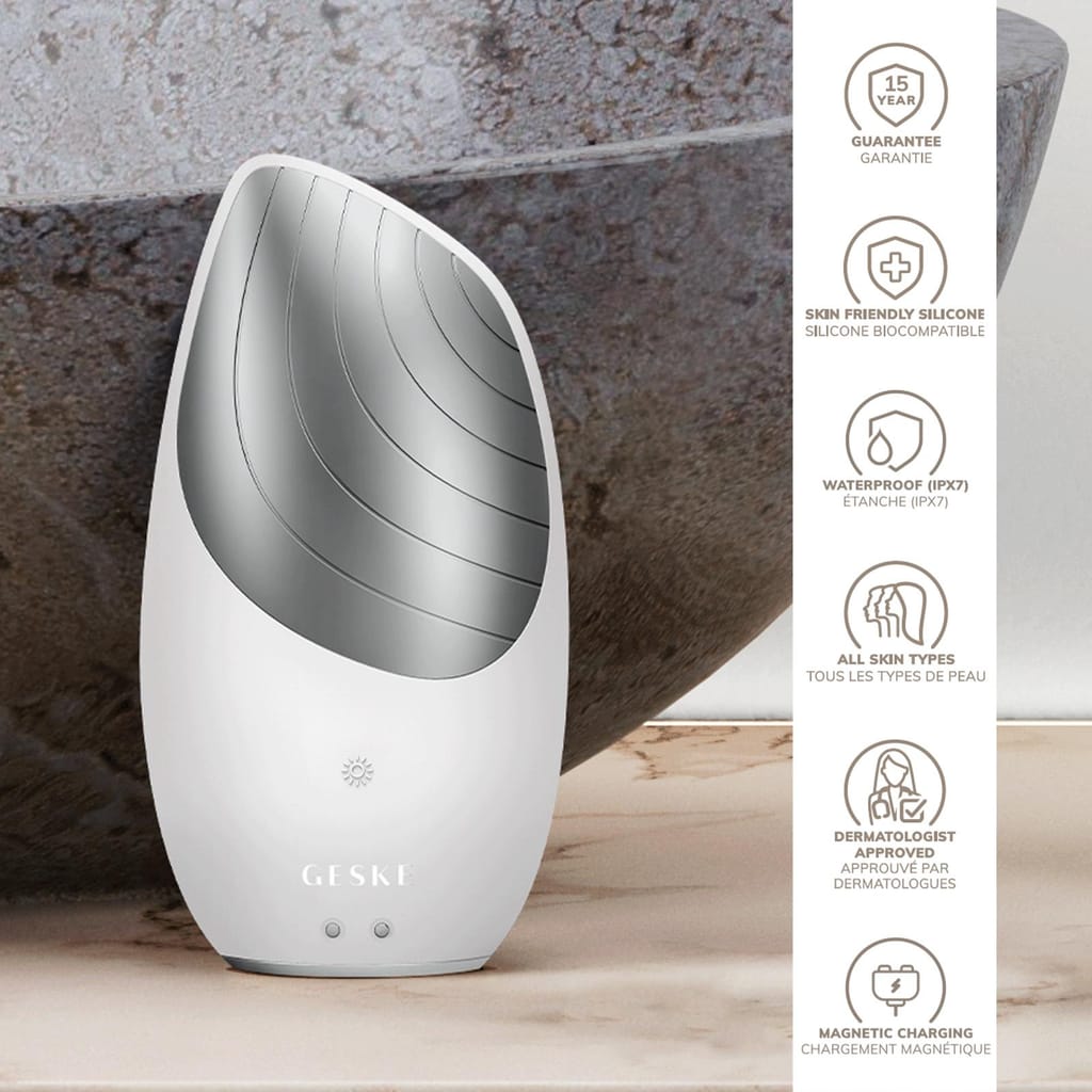 Фото товару: Електронна звукова термо щітка для обличчя GESKE Sonic Thermo Facial Brush 6в1 white № 2