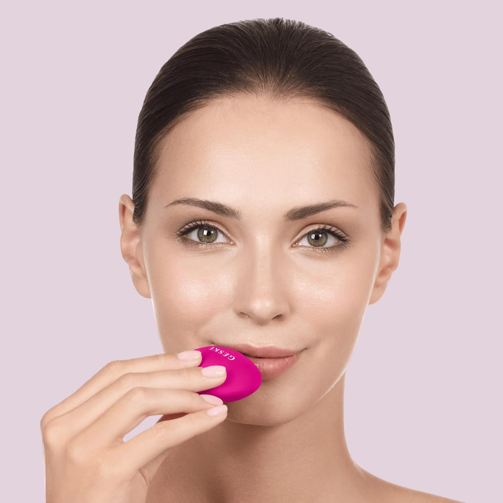 Фото товару: Пристрій для збільшення обʼєму губ GESKE Lip Volumizer&Booster 4в1 Small magenta № 3