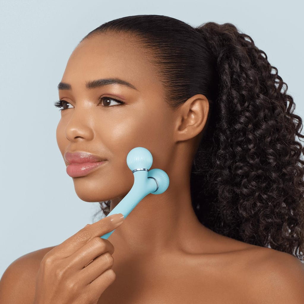 Фото товару: Електронний ультразвуковий ролик для обличчя GESKE Sonic Facial Roller 4в1 turquoise № 3