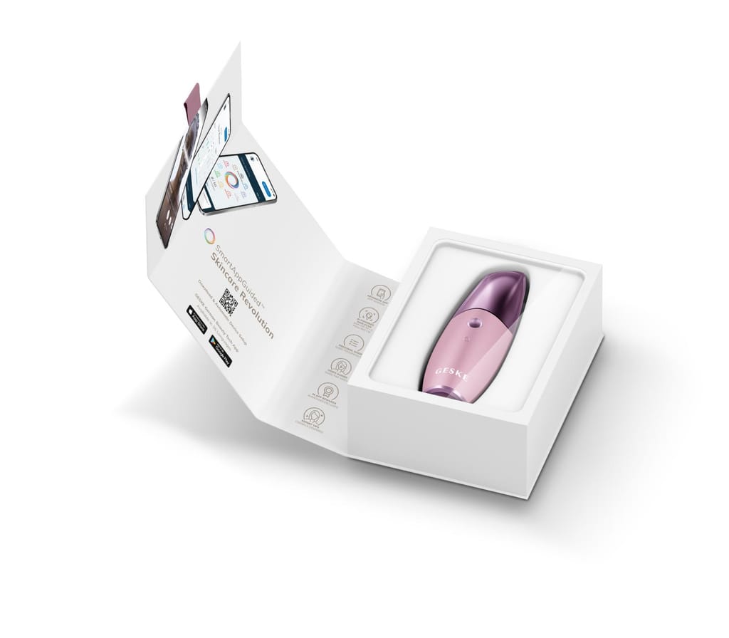 Фото товару: Зволожувач для шкіри обличчя GESKE Facial Hydration Refresher 4 in 1 pink № 8