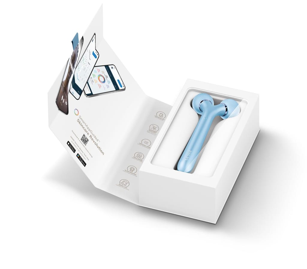 Фото товару: Електронний ультразвуковий ролик для обличчя GESKE Sonic Facial Roller 4в1 aquamarine № 8