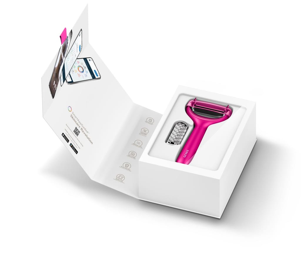 Фото товару: Електронний ролер для обличчя та тіла з мікроголками GESKE MicroNeedle Face&Body Roller 8в1 magenta № 8