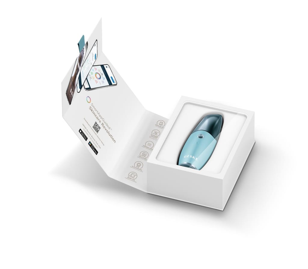 Фото товару: Зволожувач для шкіри обличчя GESKE Facial Hydration Refresher 4 in 1 turquoise № 8