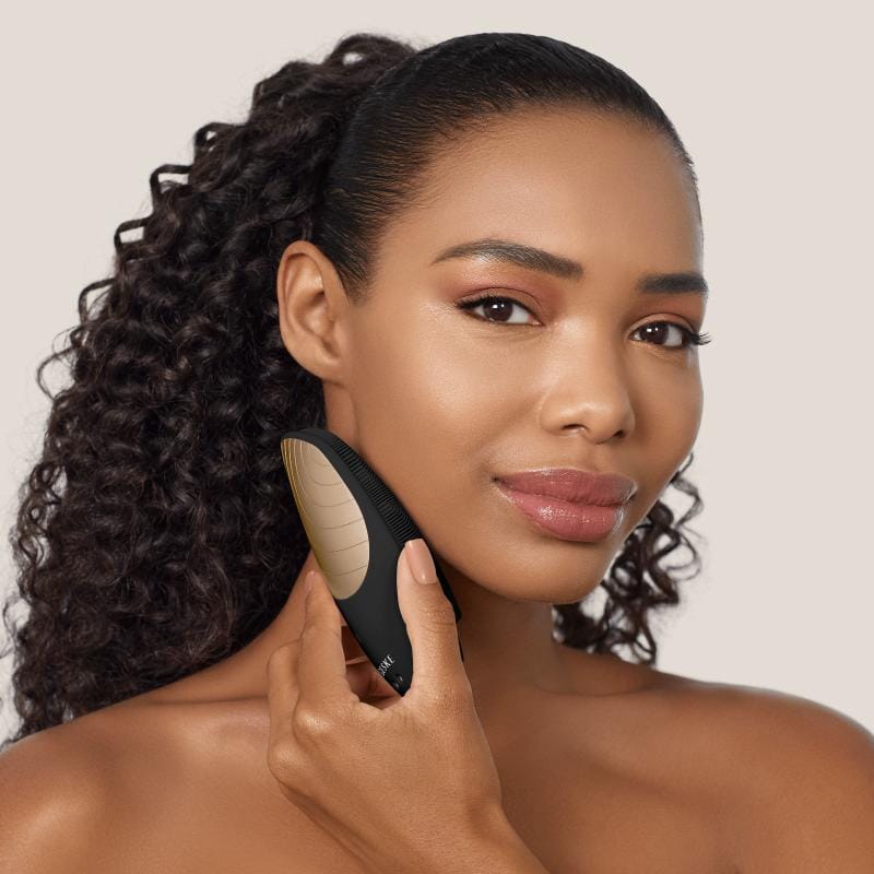 Фото товару: Електронна звукова термо щітка для обличчя GESKE Sonic Thermo Facial Brush 6в1 gray № 3