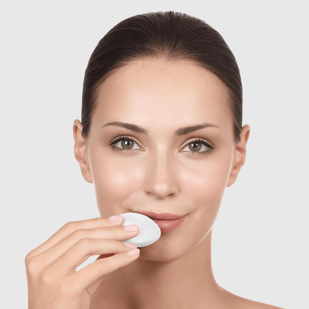 Фото товару: Пристрій для збільшення обʼєму губ GESKE Lip Volumizer&Booster 4в1 Small white № 3