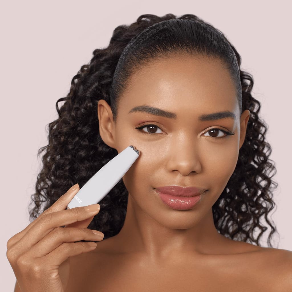 Фото товару: Мікрострумова ручка для підтяжки обличчя GESKE MicroCurrent Face-Lift Pen 6в1 starlight № 3
