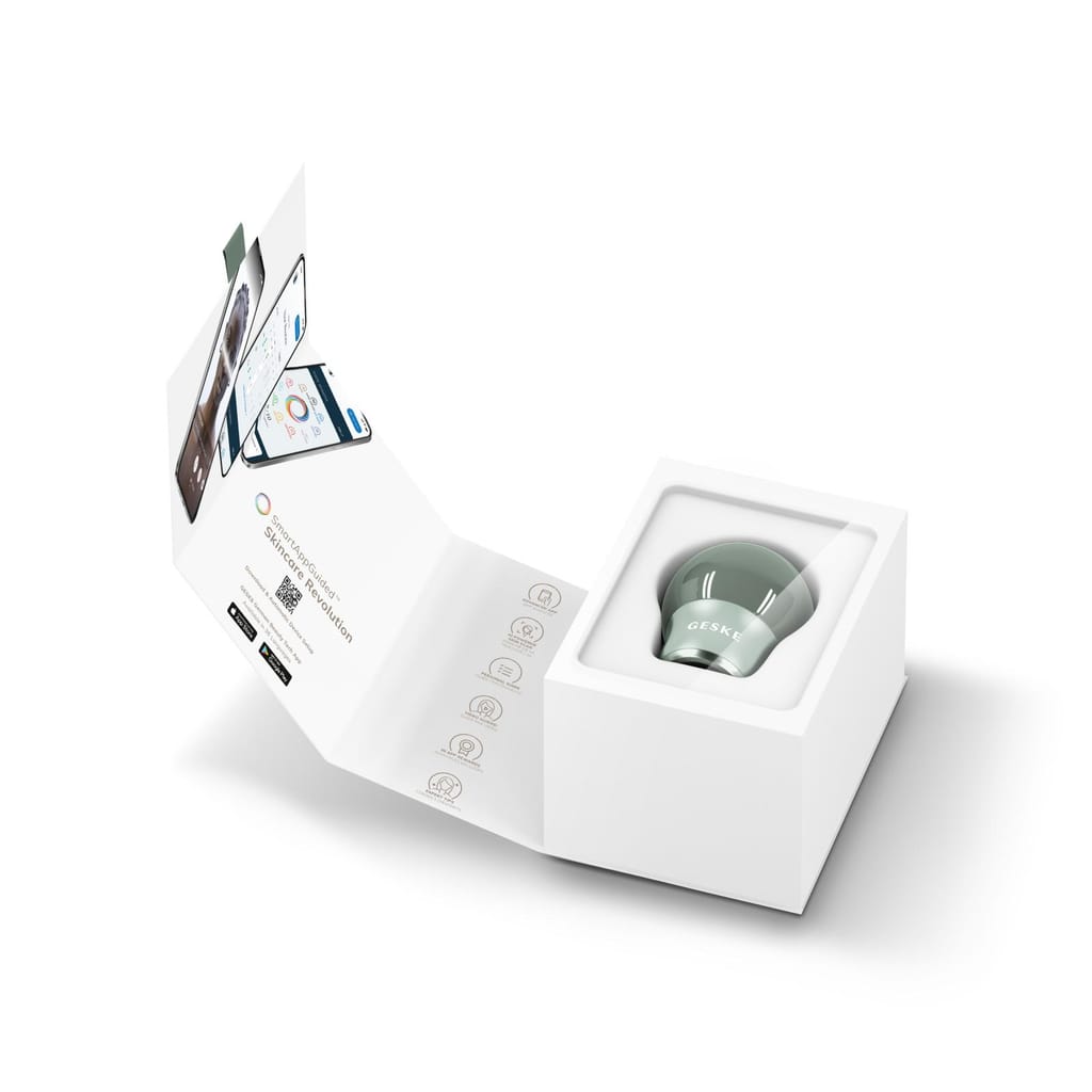 Фото товару: Масажер для обличчя і тіла GESKE Cool&Warm Face and Body Massager 7в1 green № 8