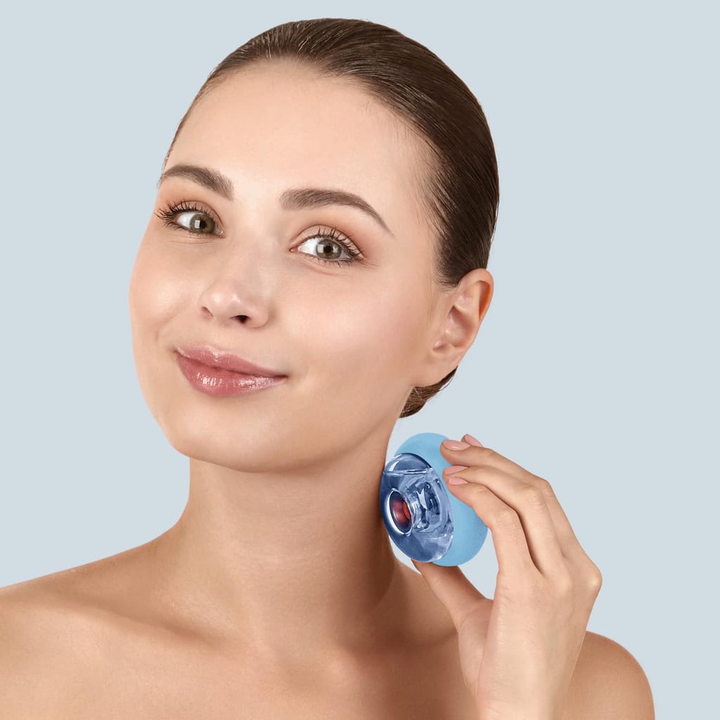 Фото товару: Масажер для обличчя та тіла GESKE Sonic Cool&Warm Face and Body Massager 9в1 aquamarine № 3