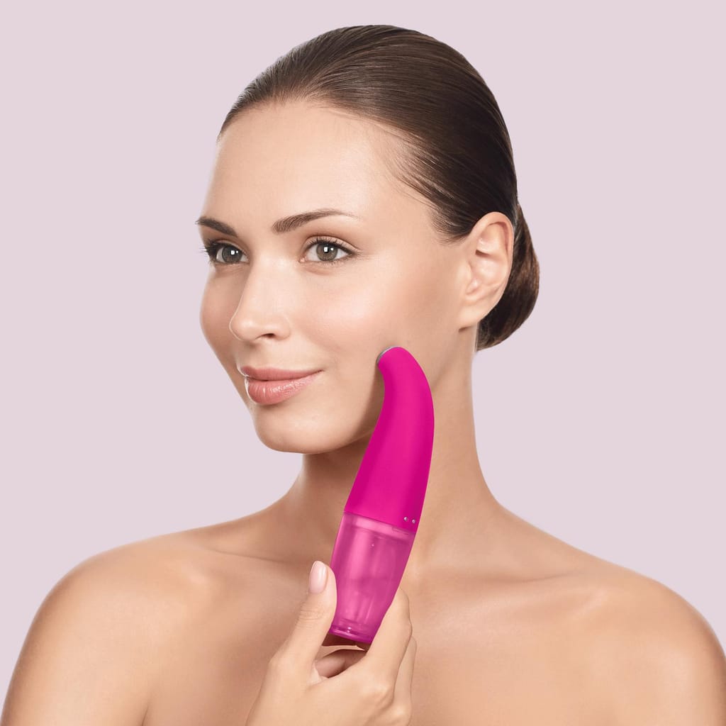 Фото товару: Очищуючий засіб для обличчя GESKE Aqua-Stream Face Cleanser 8в1 magenta № 3