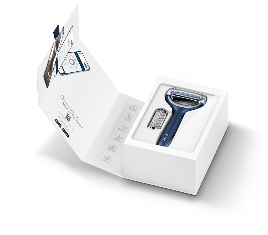 Фото товару: Електронний ролер для обличчя та тіла з мікроголками GESKE MicroNeedle Face&Body Roller 8в1 midnight № 8