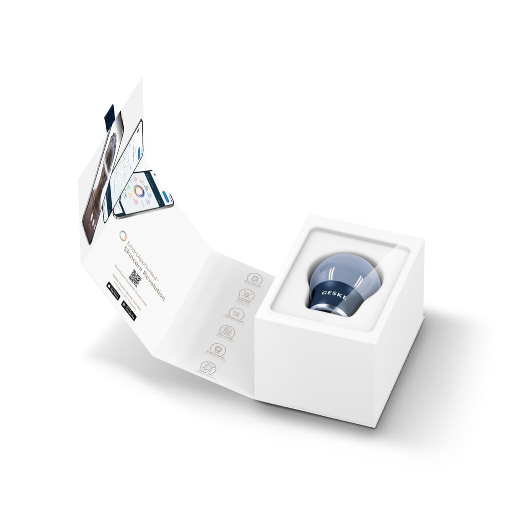 Фото товару: Масажер для обличчя і тіла GESKE Cool&Warm Face and Body Massager 7в1 midnight № 8