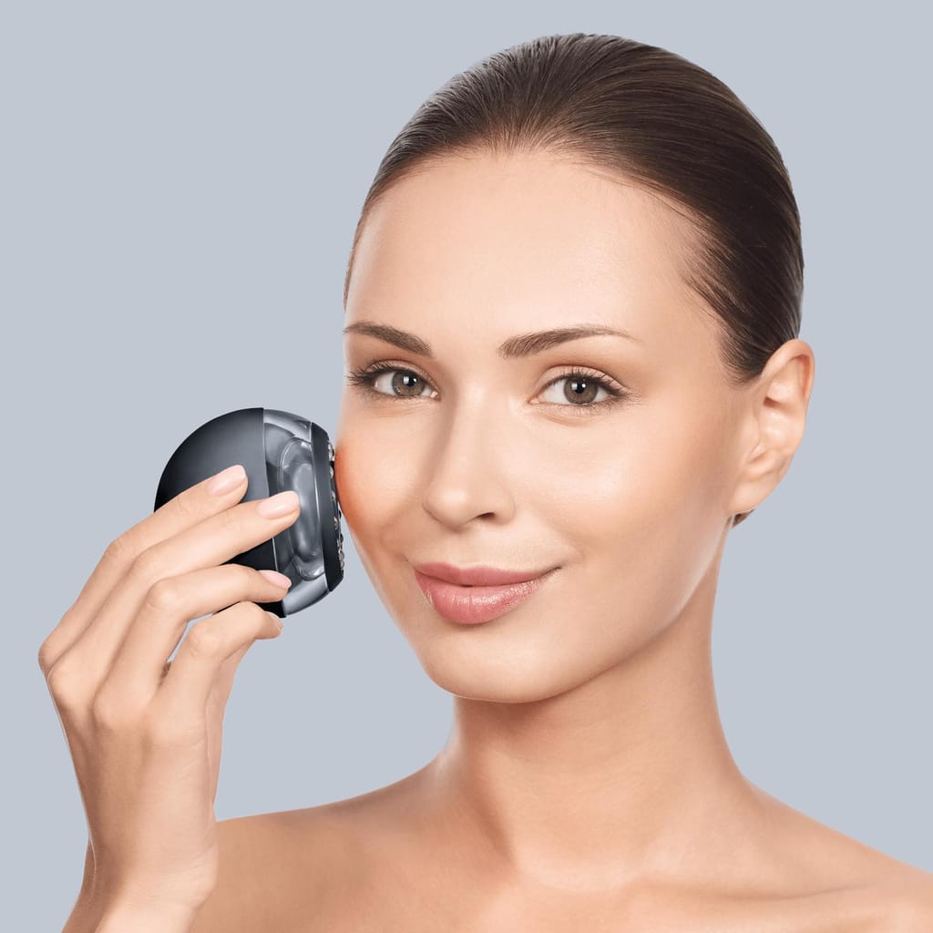 Фото товару: Масажер для підтяжки шкіри обличчя GESKE Anti-aging Skin Tightener 6в1 black № 3