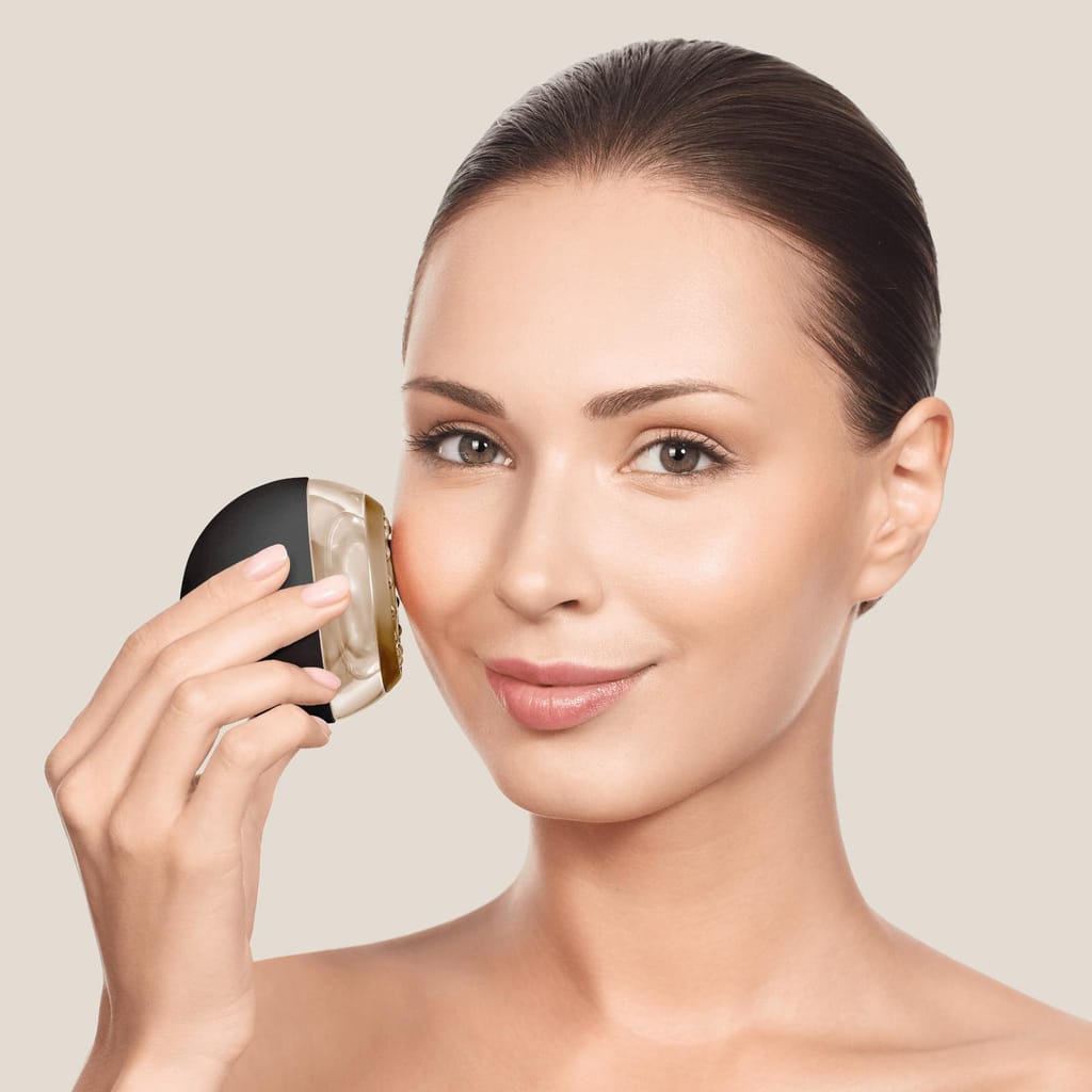 Фото товару: Масажер для підтяжки шкіри обличчя GESKE Anti-aging Skin Tightener 6в1 gray № 3