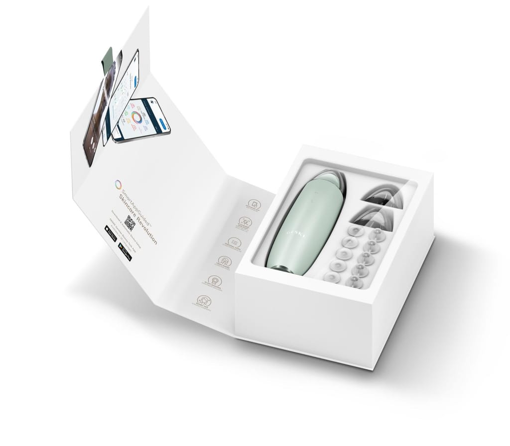 Фото товару: Мікродермабразійний пристрій для видалення чорних цяток GESKE MicroDermabrasion Blackhead Remover 7в1 green № 8