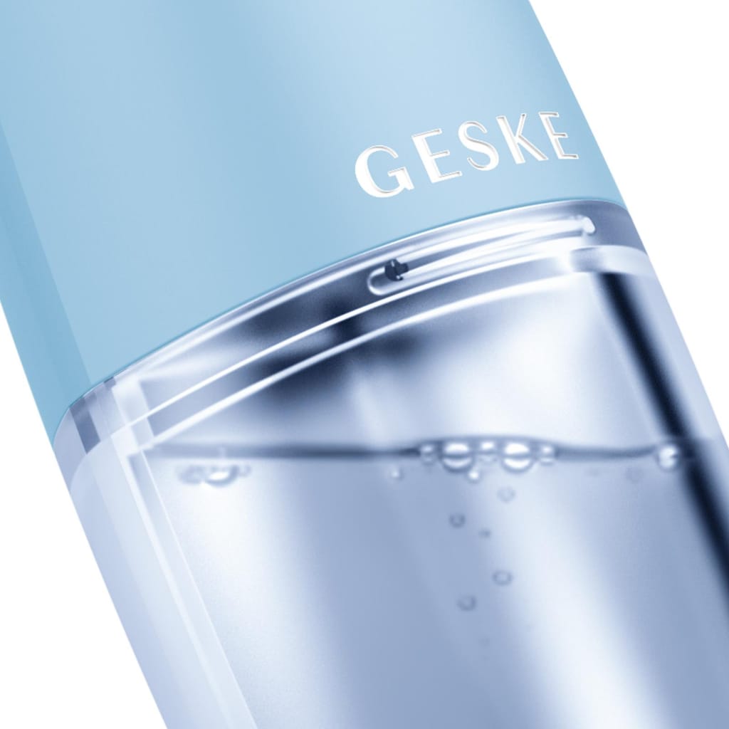 Фото товару: Очищуючий засіб для обличчя GESKE Aqua-Stream Face Cleanser 8в1 aquamarine № 4