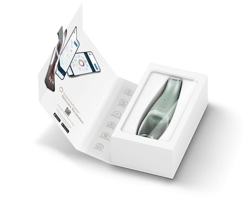 Фото товару: Очищуючий засіб для обличчя GESKE Aqua-Stream Face Cleanser 8в1 green № 8