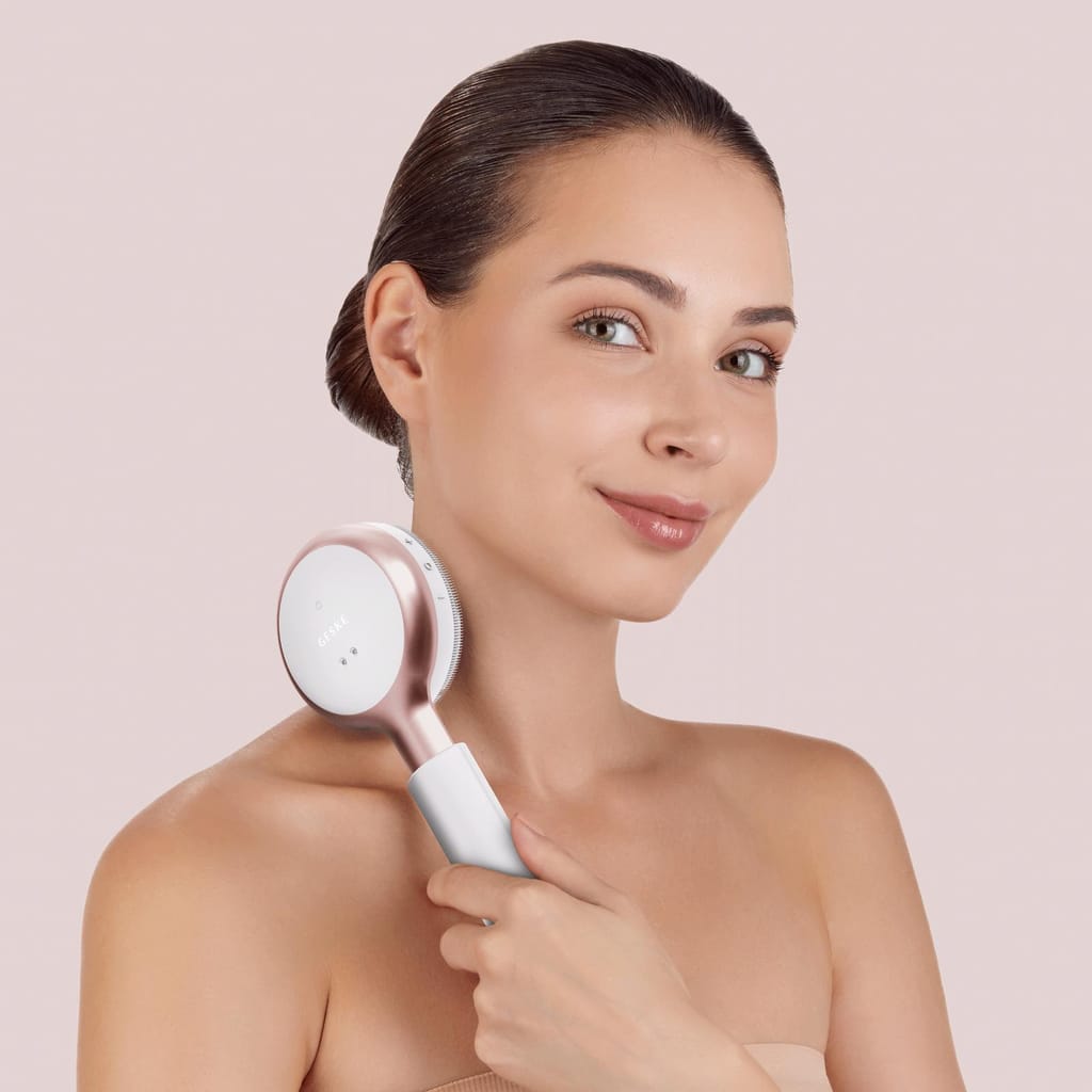 Фото товару: Звукова світлодіодна щітка для всього тіла GESKE Sonic LED Full-Body Brush&Intensive Exfoliator 9в1 starlight № 3